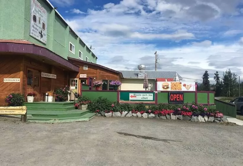 Retkeilymaja Kluane Park Inn
