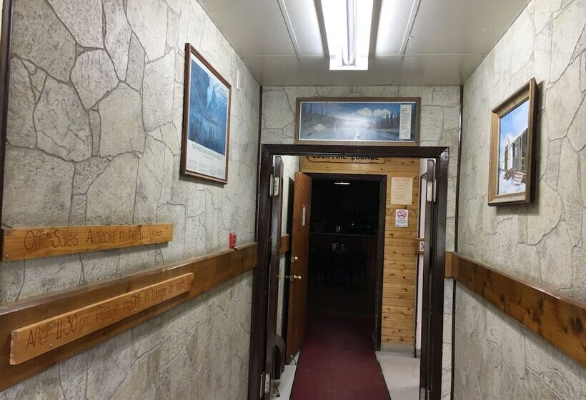 Szálló Kluane Park Inn