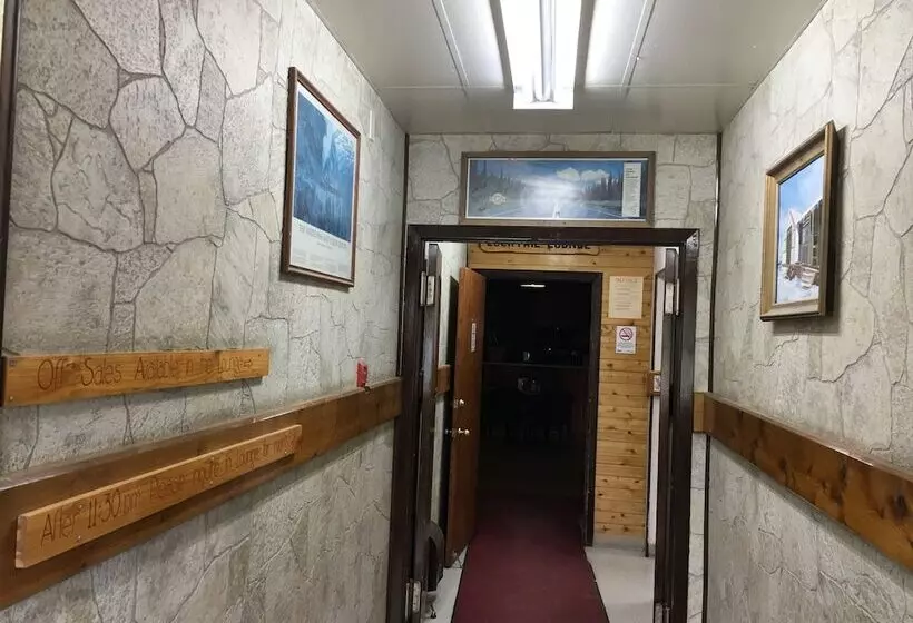 Retkeilymaja Kluane Park Inn