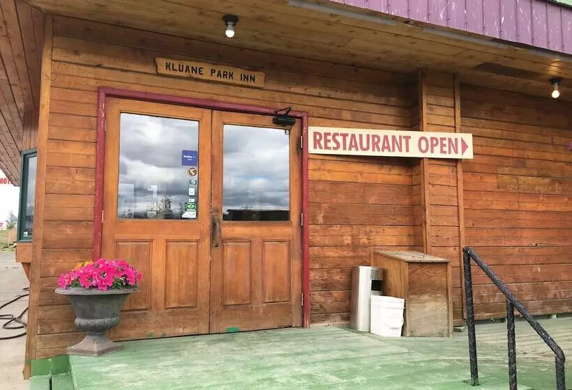 Retkeilymaja Kluane Park Inn