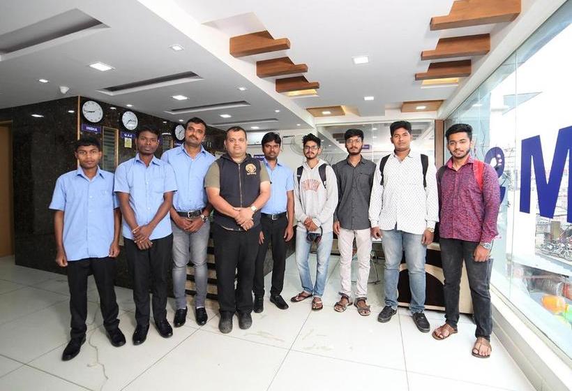 בית מלון כפרי Treebo Trend Sai Arra Bangalore Airport