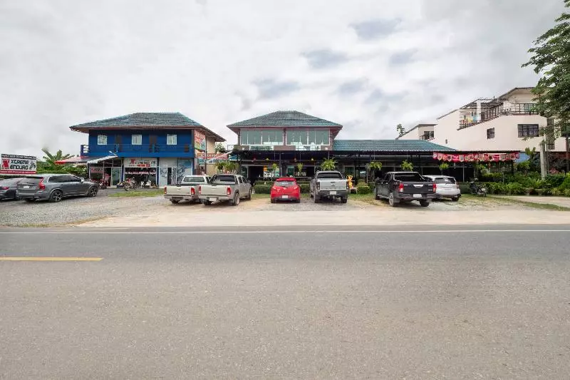 Hotelli Oyo 1131 Rendezvous Resort & Restaurant