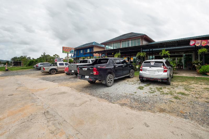 ホテル Oyo 1131 Rendezvous Resort & Restaurant