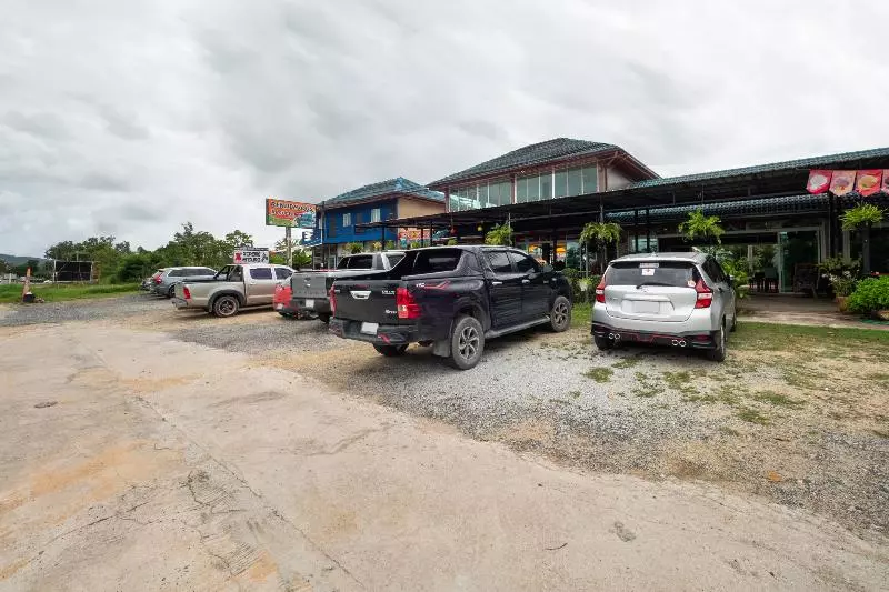 Hotelli Oyo 1131 Rendezvous Resort & Restaurant