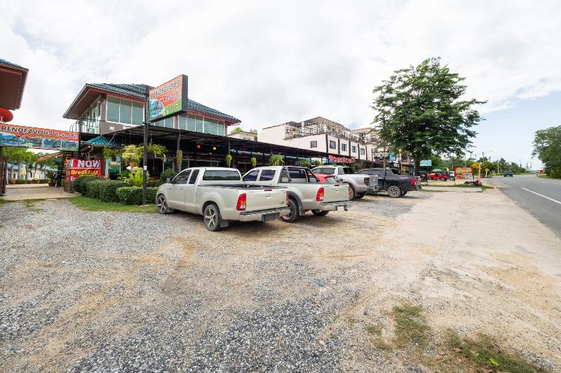 ホテル Oyo 1131 Rendezvous Resort & Restaurant