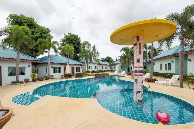 Hotelli Oyo 1131 Rendezvous Resort & Restaurant