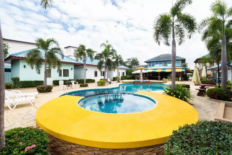 Hotelli Oyo 1131 Rendezvous Resort & Restaurant