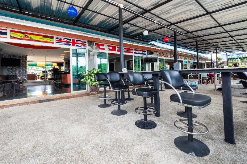 ホテル Oyo 1131 Rendezvous Resort & Restaurant