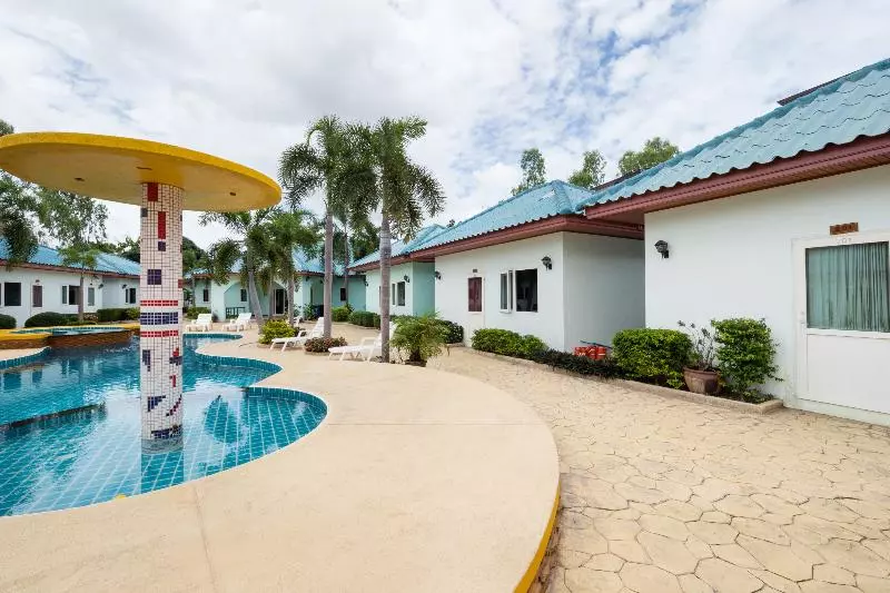 Hotelli Oyo 1131 Rendezvous Resort & Restaurant