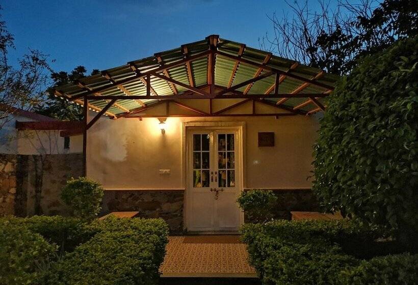 リゾートホテル Astroport Sariska Treetop By Eight Continents