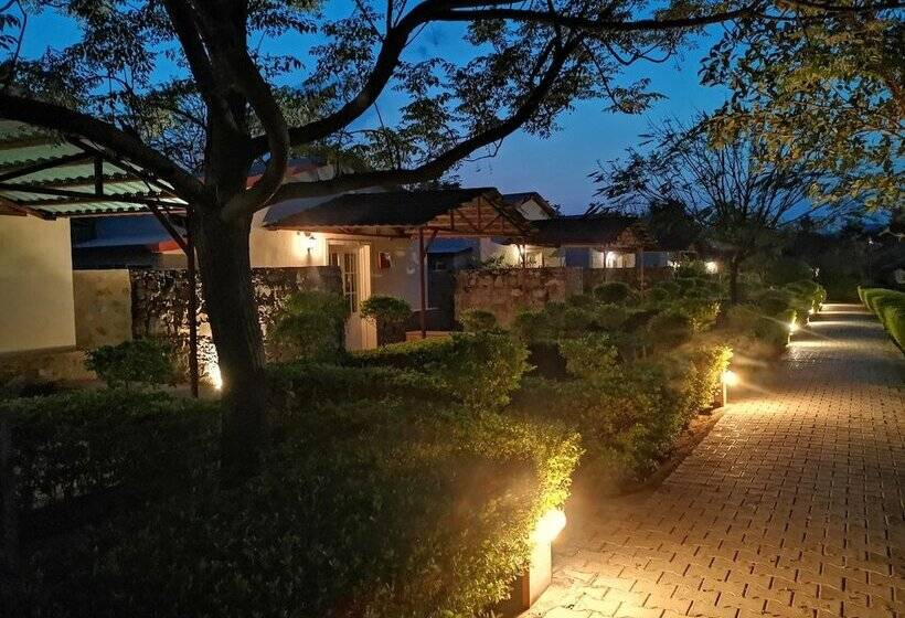 リゾートホテル Astroport Sariska Treetop By Eight Continents