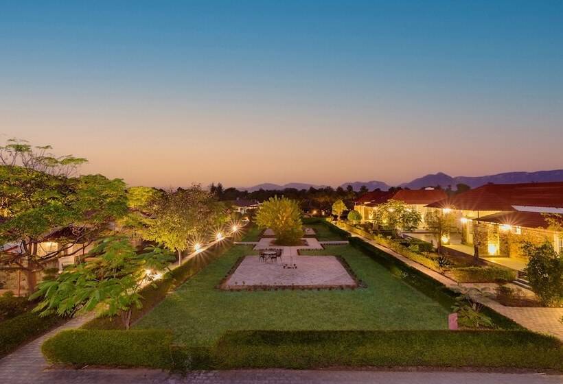 リゾートホテル Astroport Sariska Treetop By Eight Continents