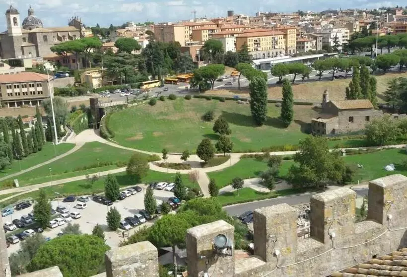 تختخواب و صبحانه Il Gallo Nero