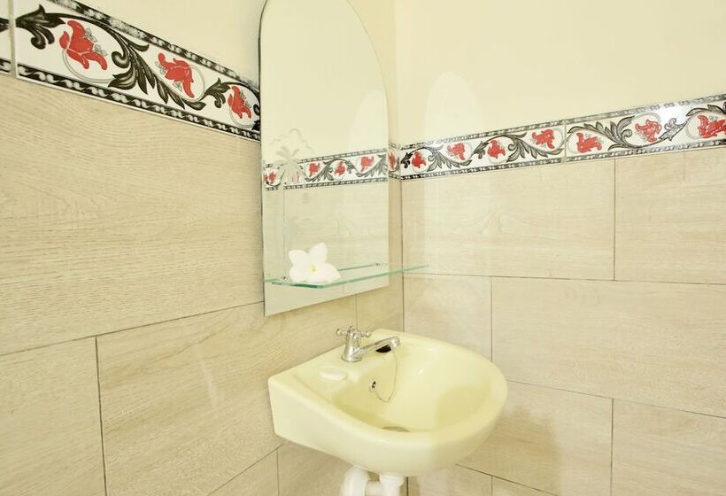 צימר Kubu Artha Bungalow Nusa Penida