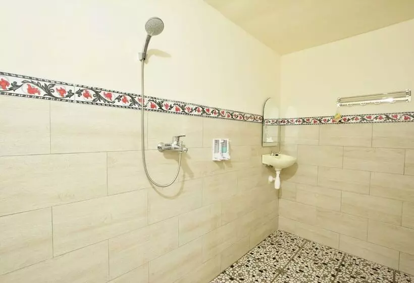 Aamiaismajoitus (B&B) Kubu Artha Bungalow Nusa Penida