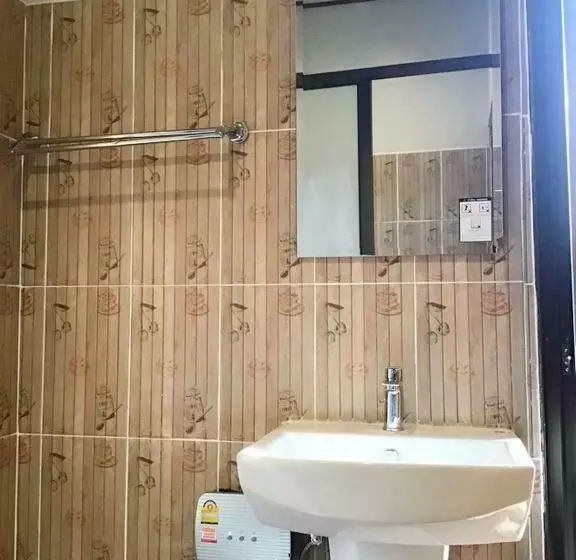 Hotelli Suannamphukradueng &suansook Resort