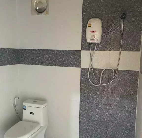 Hotelli Suannamphukradueng &suansook Resort