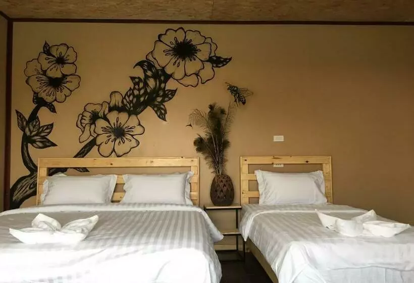 Hotelli Suannamphukradueng &suansook Resort