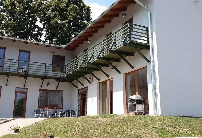 ペンション Farm Kundratice