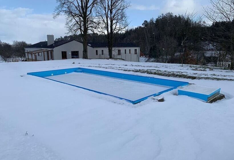 פנסיון Farm Kundratice