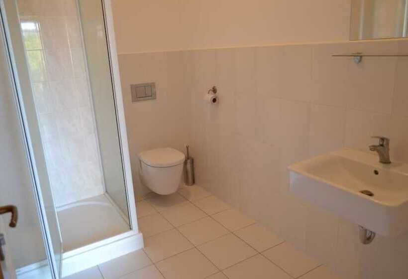 פנסיון Farm Kundratice