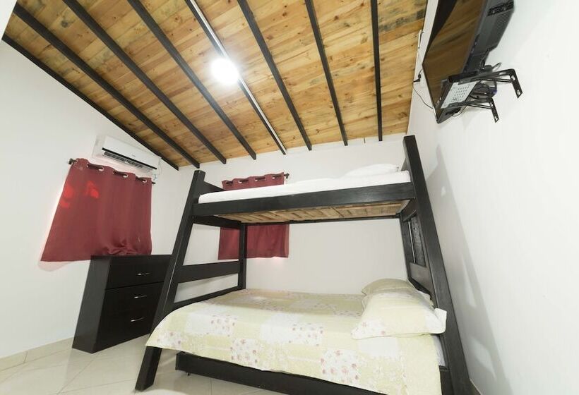 Пансион Alojamiento Turístico Keniant S