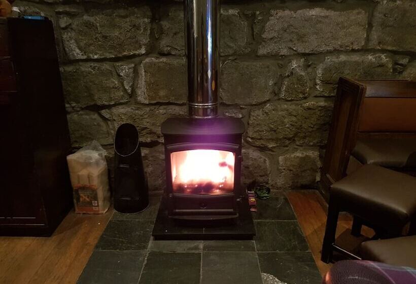 Tiree Lodge Hotel Isle Of Tiree Scotland