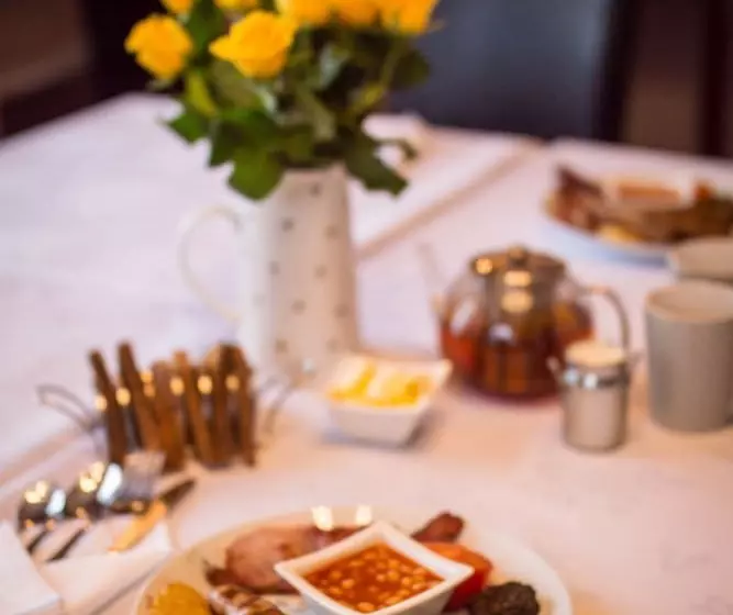 Aden House Bed And Breakfast