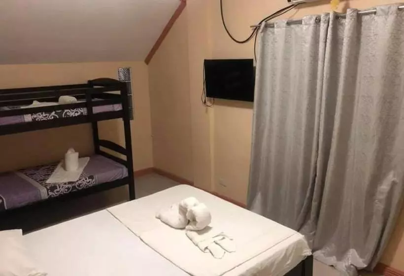 هتل Bahay Ni Ate Bed And Breakfast