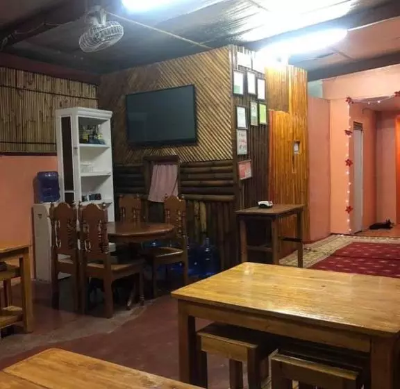 هتل Bahay Ni Ate Bed And Breakfast