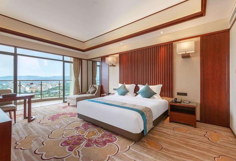 ホテル Ramada By Wyndham Kunming Yiliang