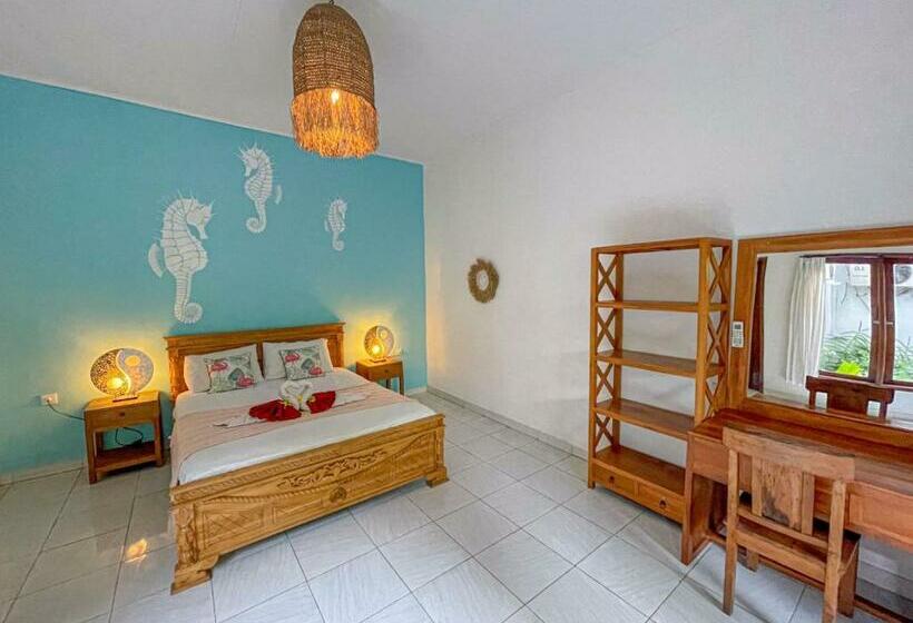 ペンション Enak Bungalow