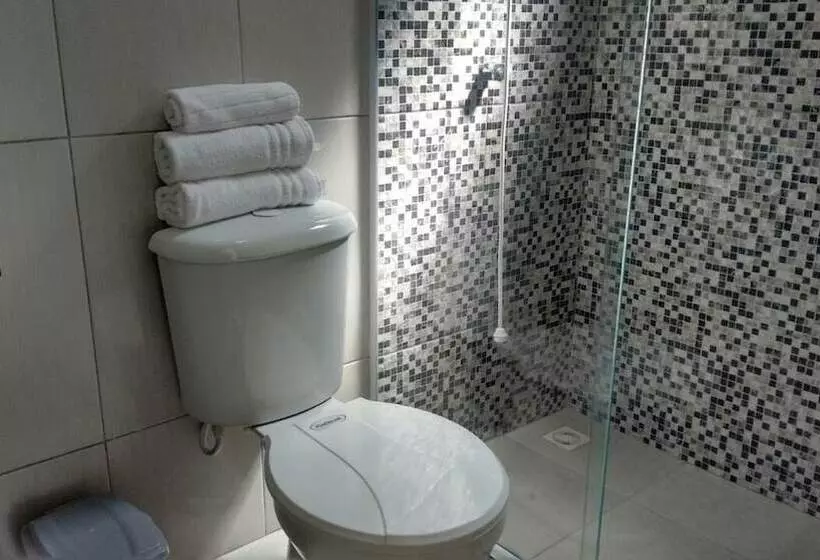 Retkeilymaja Suítes De Búzios Pousada