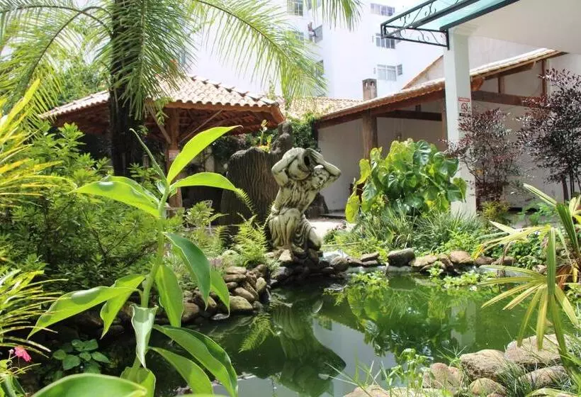 ホテル Alzira Park