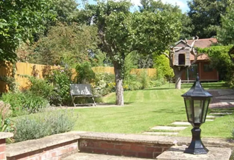 Aamiaismajoitus (B&B) Claddagh Guest House