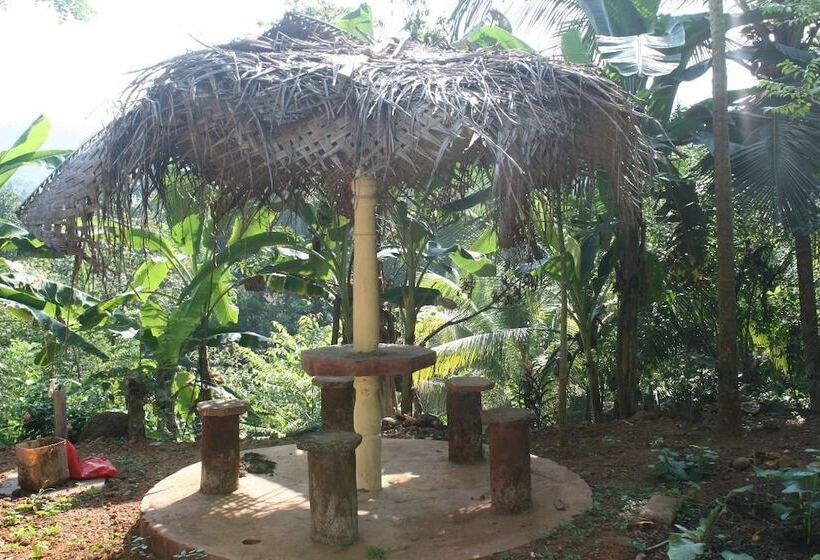 Grandmaa Cooking Trail Hostel