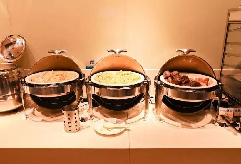 Hotelli Cc Inn Guangzhou Renhe Station