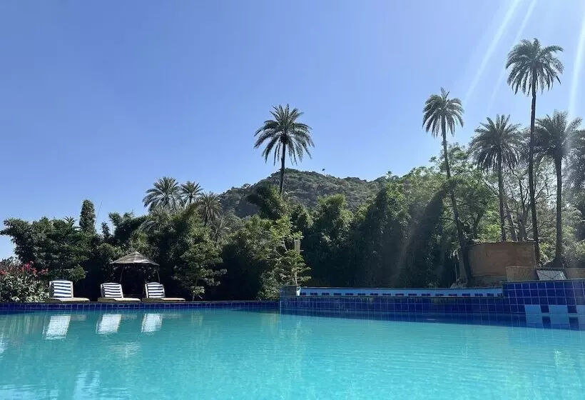 Hotelli Mount Abu Rooms