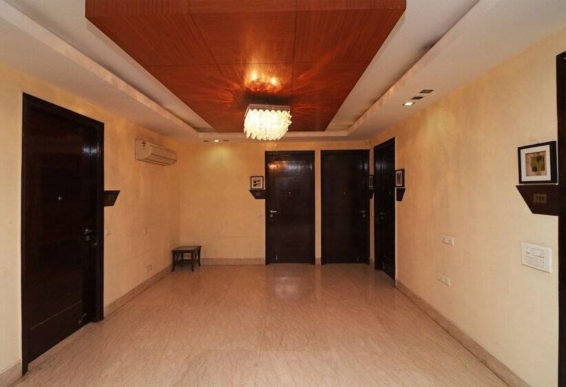 ホテル North East Residency By Oyo Rooms