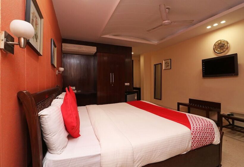 ホテル North East Residency By Oyo Rooms