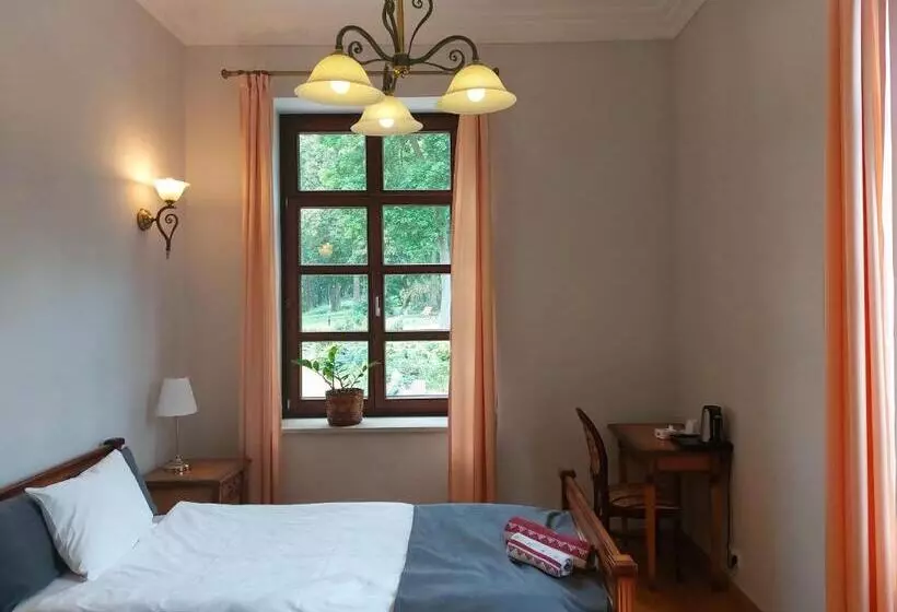 ホテル Pałac W Małkowie