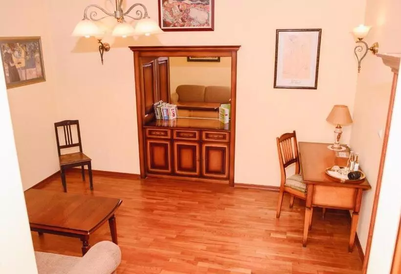 ホテル Pałac W Małkowie