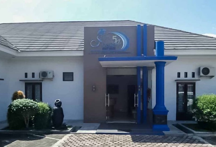 Hotel Reddoorz Near Pantai Panjang Bengkulu 2