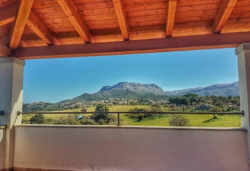 Сельский отель Agriturismo Sas Pretas Latas