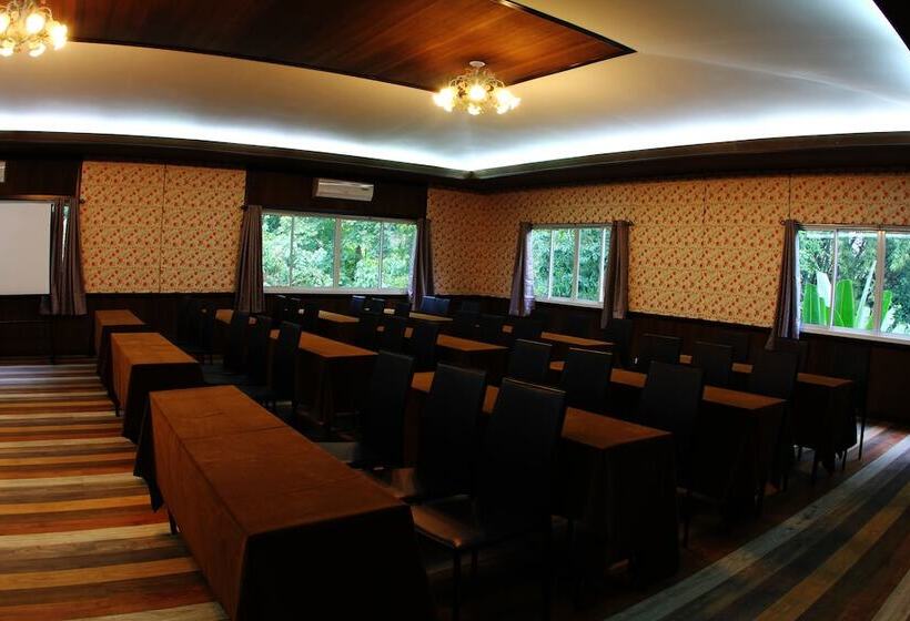 酒店 The Hub Erawan Resort