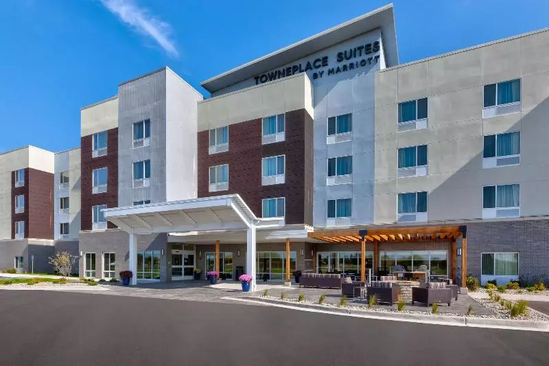 ホテル Towneplace Suites By Marriott Grand Rapids Airport Southeast