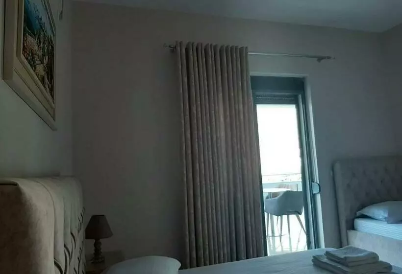 ホテル Vila Arbri