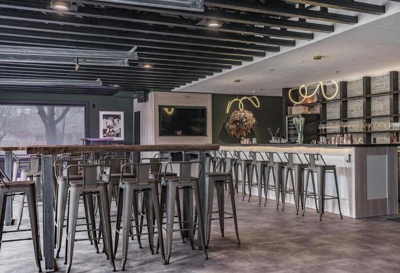 מוטל The Scout Inn