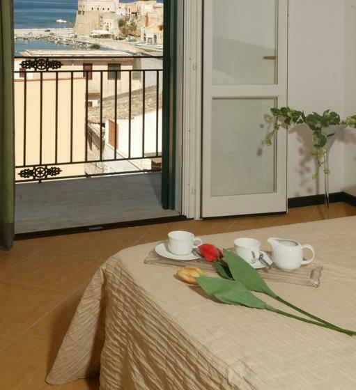 פנסיון Castellammare Smart Rooms