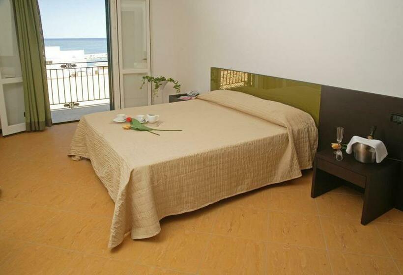 פנסיון Castellammare Smart Rooms